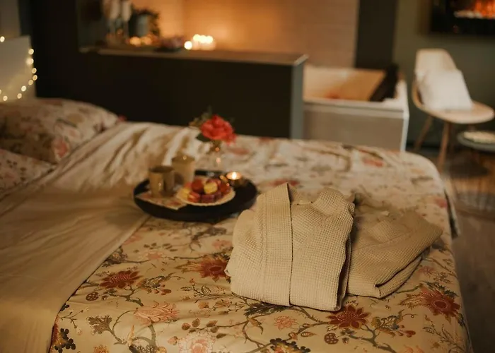 Bliss Insolite Jacuzzi Privee 5 Min Centre شقة مُلووز